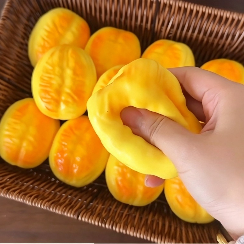 Fried Bread Stick Food-Shaped  - đánh giá và giá Food & Snacks Colouring Book